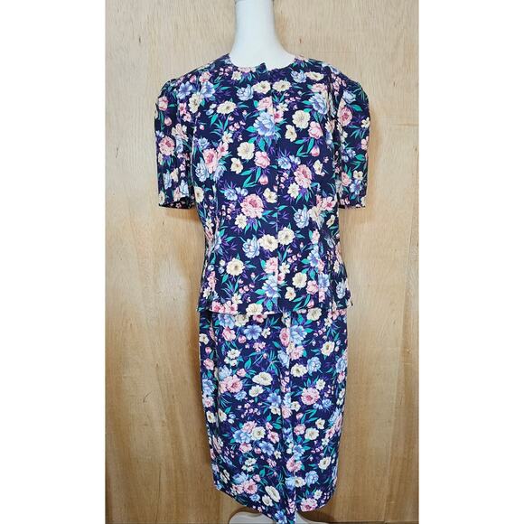 Periwinkle Vintage 80s/90s Navy Blue Floral Skirt Set Made In U.S.A. Size 12 - Picture 1 of 11